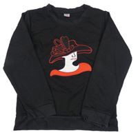 Čierna mikina s dívkou