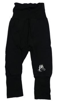 Čierne tepláky s tuleněm