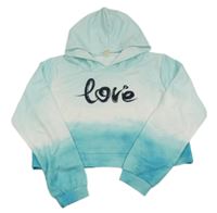 Svetlomodrá ombré crop mikina s nápisom a kapucňou