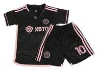 Nové - 2set - Černo-růžové sportovní fotbalové tričko s nápisem + kraťasy s číslem - Messi 
