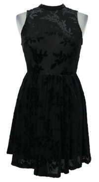 Dámské černé květované tylové šaty s volnými zády 