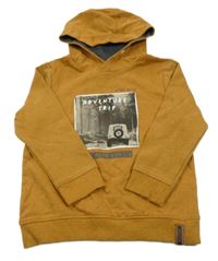 Hnedá mikina s autom a kapucňou Topolino