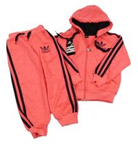 Nové - Neonově růžová žíhaná tepláková souprava Adidas