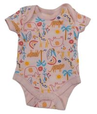 Růžovo-barevné body se slony a žirafami 