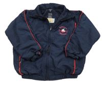 Tmavomodrá šušťáková športová bunda s holubicí a nápismi