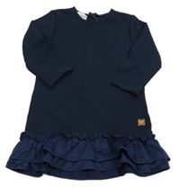 Tmavomodré šaty s volánikmi