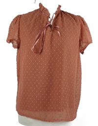 Dámská skořicová vzorovaná šifonová halenka s vázačkou