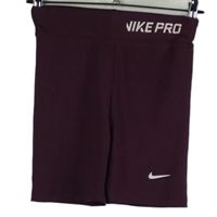 Dámské purpurové sportovní elastické kraťasy s logem Nike 