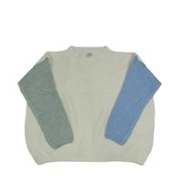 Bielo-modro-svetlozelený oversize sveter Page one young