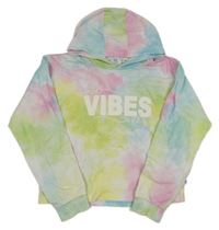 Farebná batikovaná crop mikina s nápismi a kapucňou