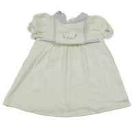 Biele pletené šaty s nápisom a kvietkami a golierikom absorba