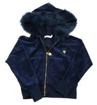 Tmavomodrá zamatová prepínaci mikina s kapucňou s kožešinou