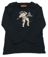 Černé triko s kosmonautem 