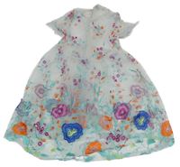 Bílo-barevné tylové šaty s výšivkami květů 