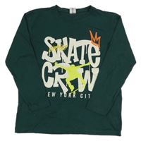 Smaragdové tričko s nápismi a skateboardistou Chapter Young