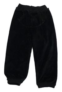 Čierne zamatové nohavice Topomini