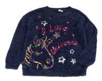 Tmavomodrý chlpatý sveter s nápisem z flitrů F&F