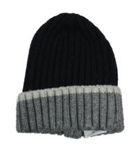 Černo-černá žebrovaná pletená čepice George 