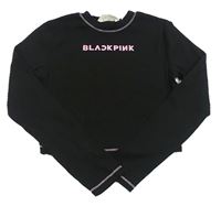 Čierne rebrované hudební crop tričko s nápisem - BlackPink h