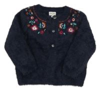 Tmavomodrý chlpatý prepínaci sveter s kvietkami