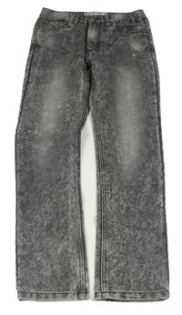 Šedé plísňové rifle se cvočky Y.F.K.