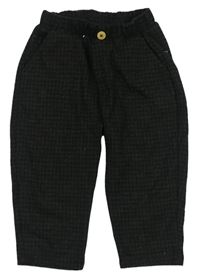 Čierne kockované teplákové nohavice