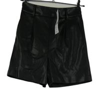 Nové - Dámske čierne koženkové kraťasy F&F