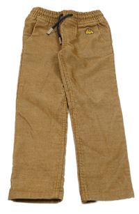 Hnědé manšestráky s nášivkou 