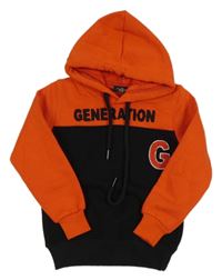 Čierno-tmavooranžová tepláková mikina s písmenkom a nápisom a kapucňou