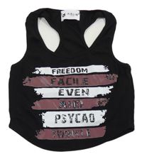 Čierny crop top s nápismi