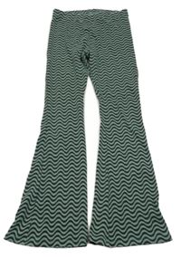 Zeleno-čierne vzorované rebrované flare legíny M&S