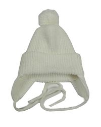 Biela pletená čapica s brmbolcom