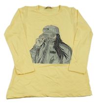 Žluté triko s potiskem 