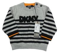 Nové - Sivo-čierny pruhovaný ľahký sveter s logom DKNY