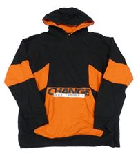 Čierno-oranžová mikina s nápisom a kapucňou