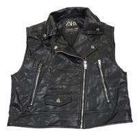 Čierna koženková crop vesta Zara