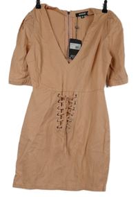 Nové - Dámske lososové rifľové šaty so šnurovaním MissGuided