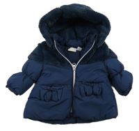 Tmavomodrá kožešinovo/šusťáková zimní bunda s kapucí