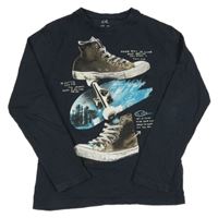 Tmavosivé tričko s topánkami C&A