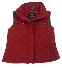 Tmavočervená prešívaná šušťáková lehce zateplená vesta Zara