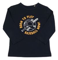 Tmavomodré tričko s míčkem a pálkou a nápismi Topolino