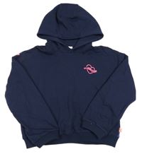 Tmavomodrá crop mikina s logom a srdiečkami a nápismi a kapucňou Billieblush