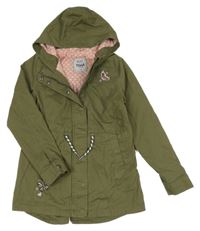 Khaki plátěná jarní parka s motýlem a kapucí Yigga