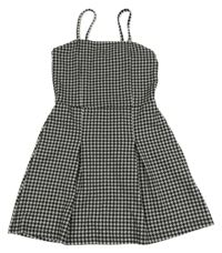 Čierno-biele kockované úpletové šaty C&A