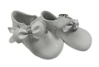 Biele lesklé cápačky s mašlou