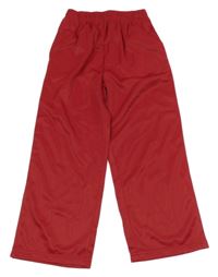 Jahodové športové teplákové nohavice s prúžkami