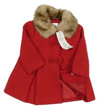 Nové - Červený flaušový podšitý kabátek s kožešinovým límcem F&F