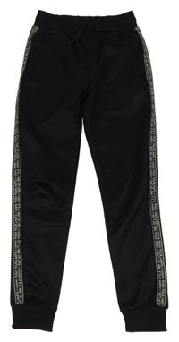 Černé sportovní cuff tepláky s nápisy 