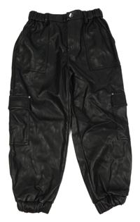 Černý koženkový cargo cuff kalhoty River Island