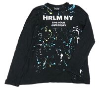 Černé triko s nápisy a skvrnkami C&A